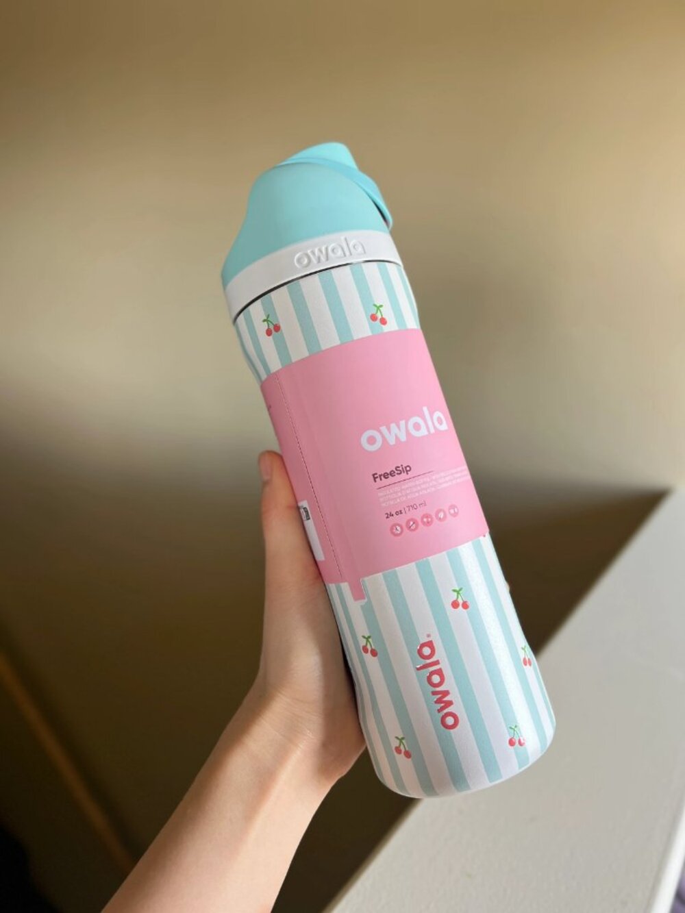 Owala FreeSip 24oz Special Edition Water Bottle with Orignal Box New